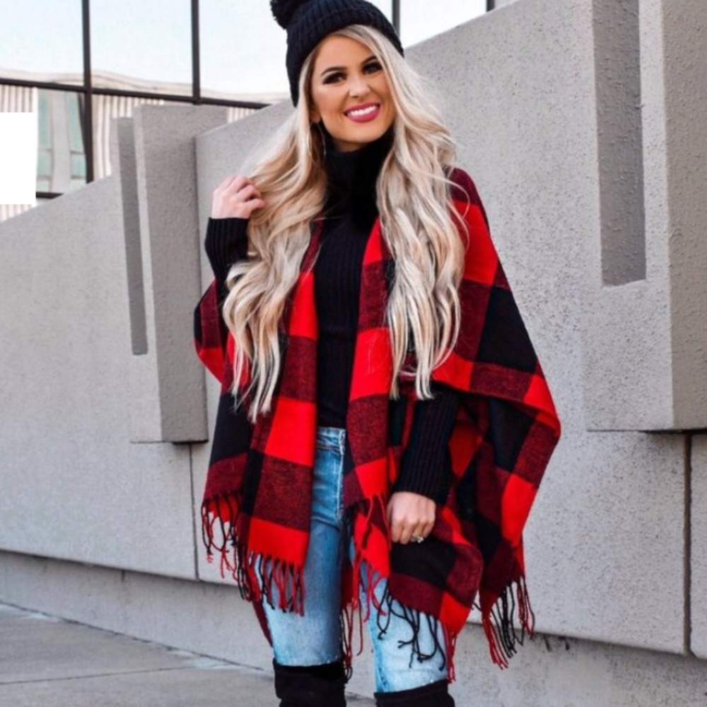 Last 1 New Cozy Soft Chic Plaid Fringe Poncho - Picture 7 of 10
